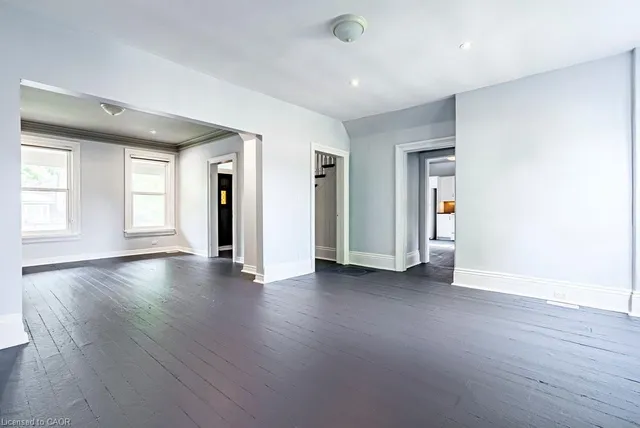 Additional image 17 of 499 Hughson St