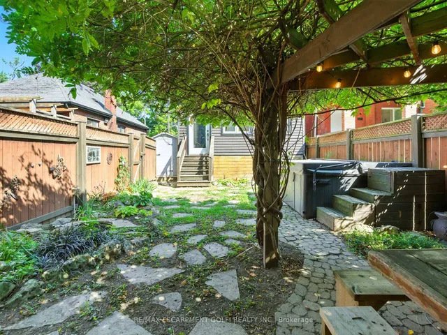 Additional image 38 of 284 Cumberland Ave