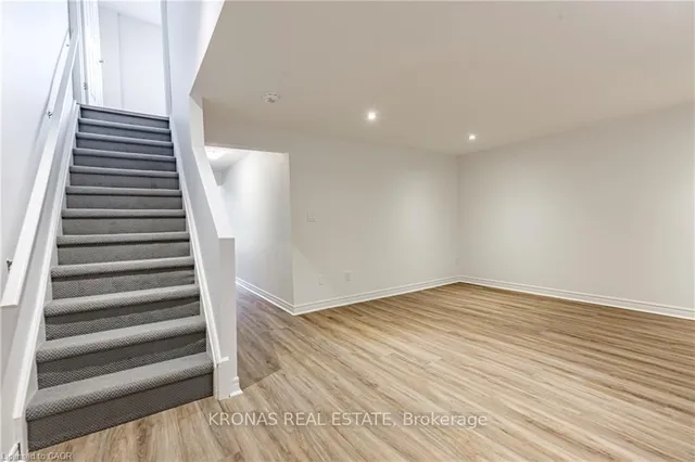 Additional image 14 of 65 Mount Albion Rd Unit 2