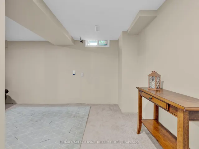 Additional image 32 of 371 Bronte St Unit 3