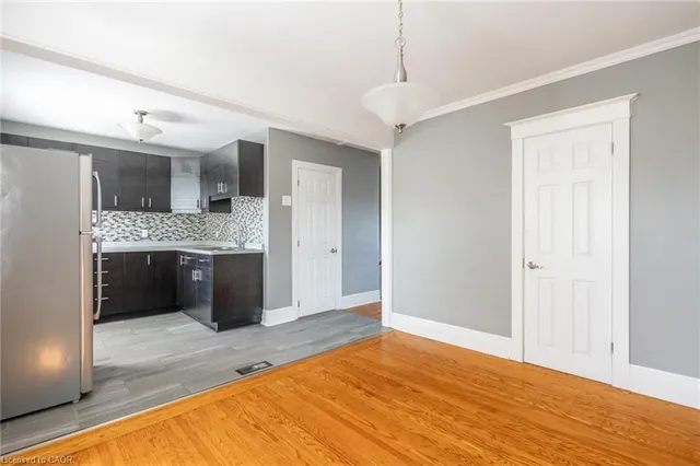 Additional image 10 of 39 Connaught Ave