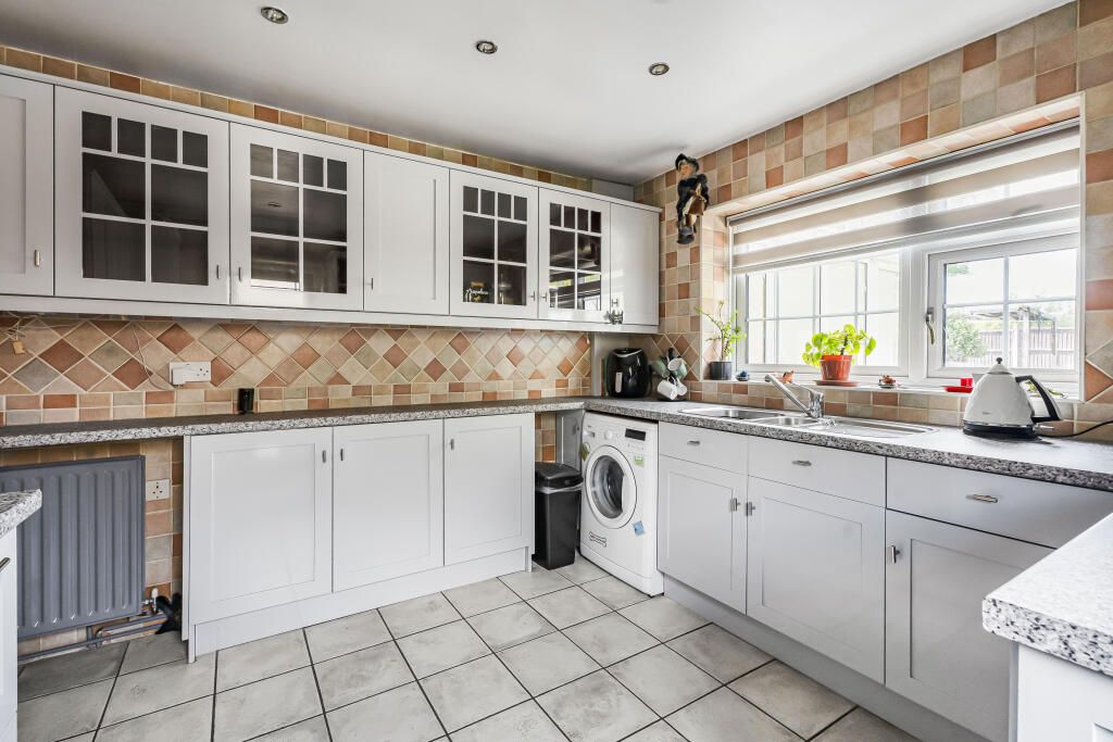 Additional image 4 of The Ryde, Hatfield, Hertfordshire, AL9