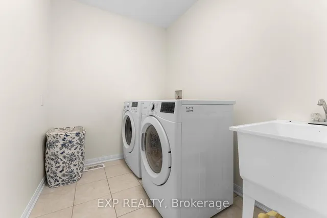 Additional image 32 of 986 Farmstead Dr