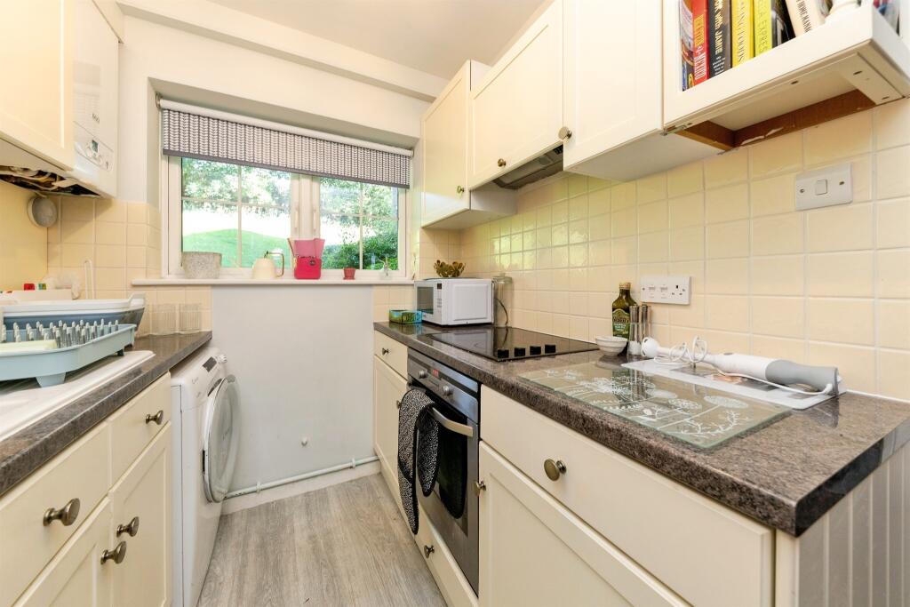 Additional image 15 of Park Close, Hatfield