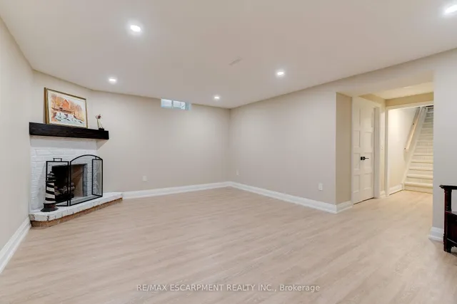 Additional image 35 of 5255 Lakeshore Rd Unit 57