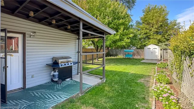 Additional image 28 of 70 Poulette St