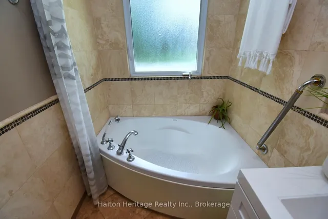 Additional image 32 of 454 Evergreen Ave