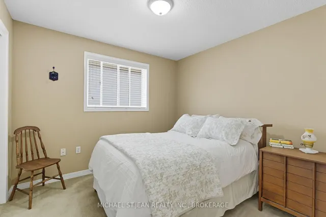 Additional image 16 of 20 Diamond Crt