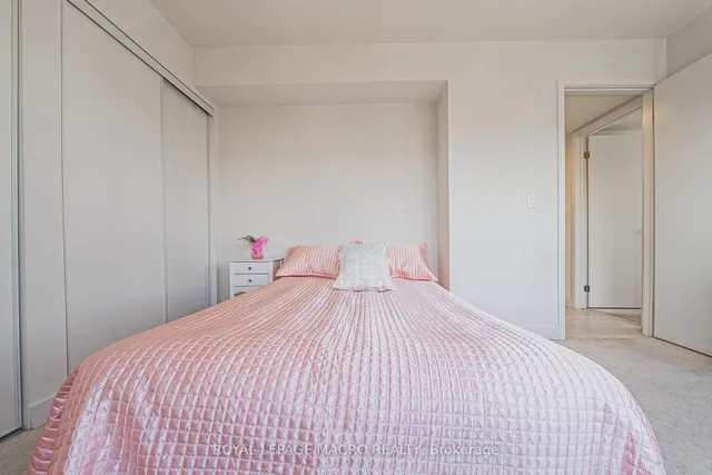 Additional image 35 of 1121 Cooke Blvd Unit 13