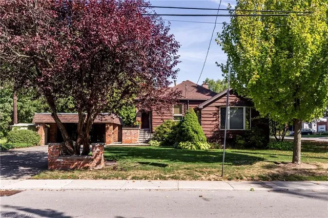 Additional image 9 of 17 Alma St