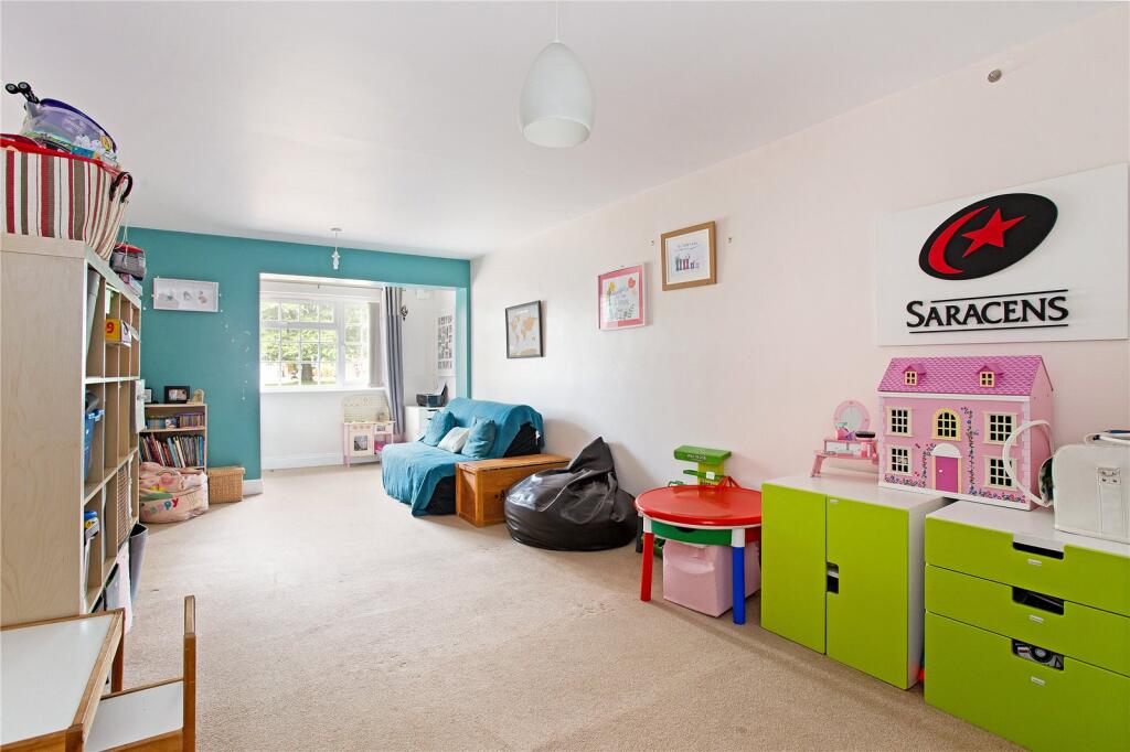 Additional image 7 of College Close, Flamstead, St. Albans, Hertfordshire, AL3