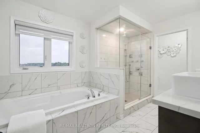 Additional image 11 of 233 Kinsman Dr