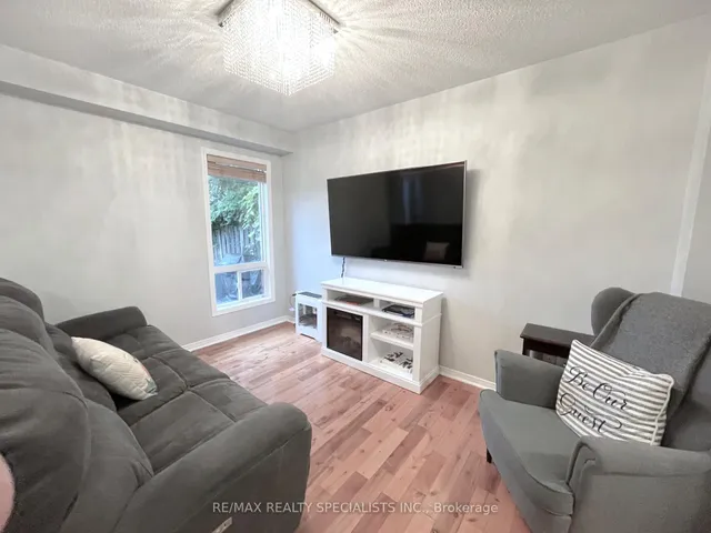 Additional image 8 of 1726 Creek Way