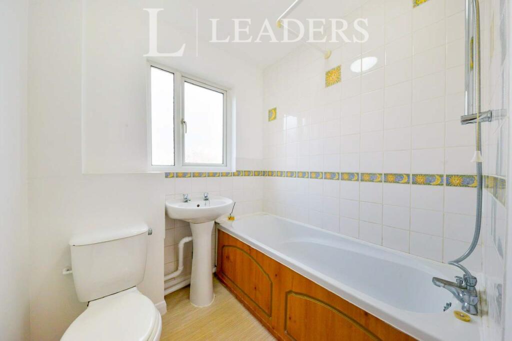 Additional image 7 of Harness Way