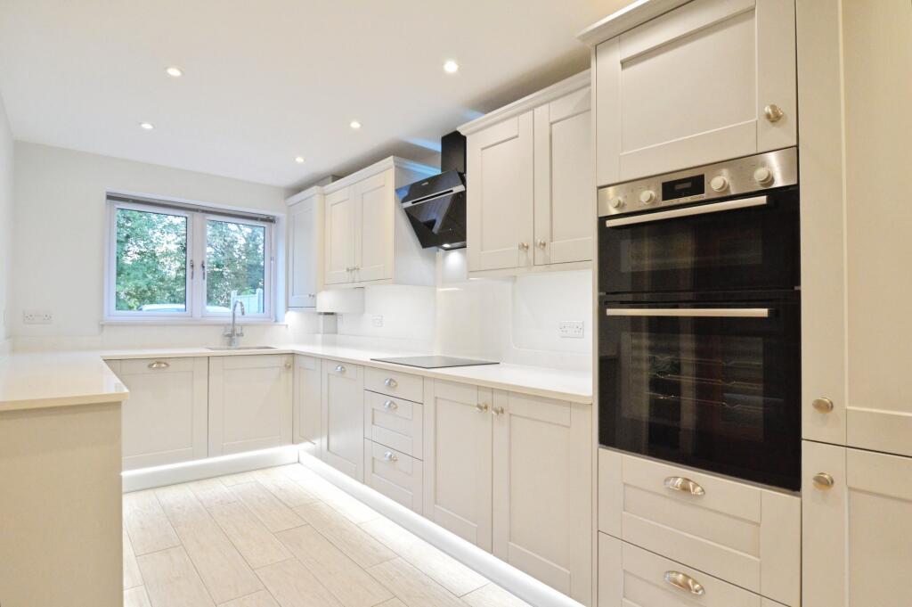 Additional image 2 of Oaklands Lane, St Albans, AL4