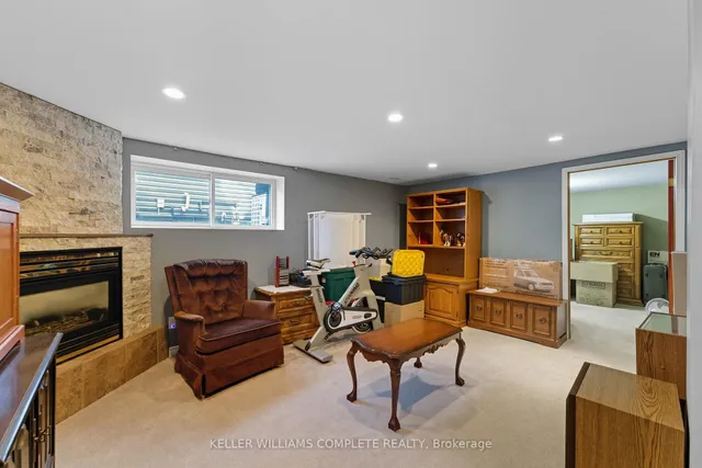 Additional image 23 of 446 East 42nd St
