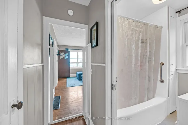 Additional image 17 of 244 Cope St