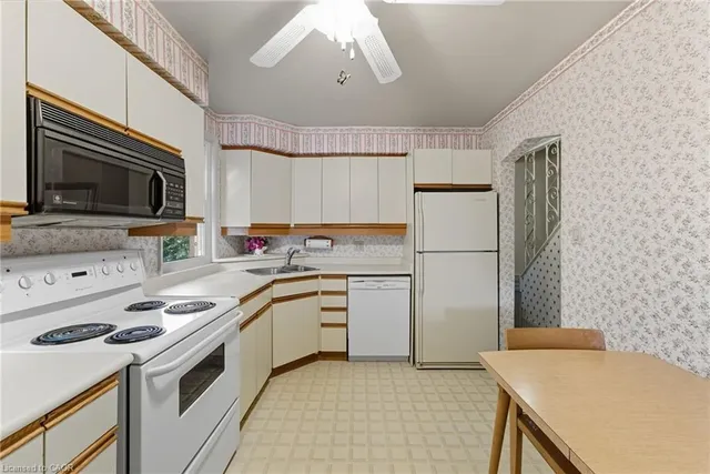 Additional image 7 of 262 East 38th St