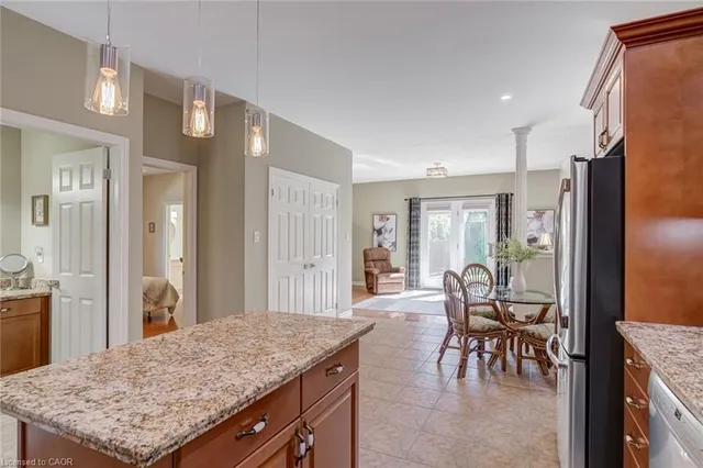 Additional image 12 of 183 Valridge Dr