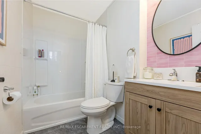 Additional image 27 of 235 Bronte St Unit 16