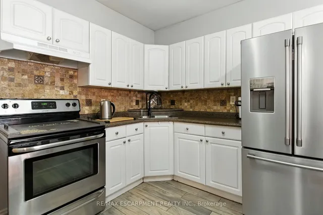 Additional image 13 of 487 Catharine St