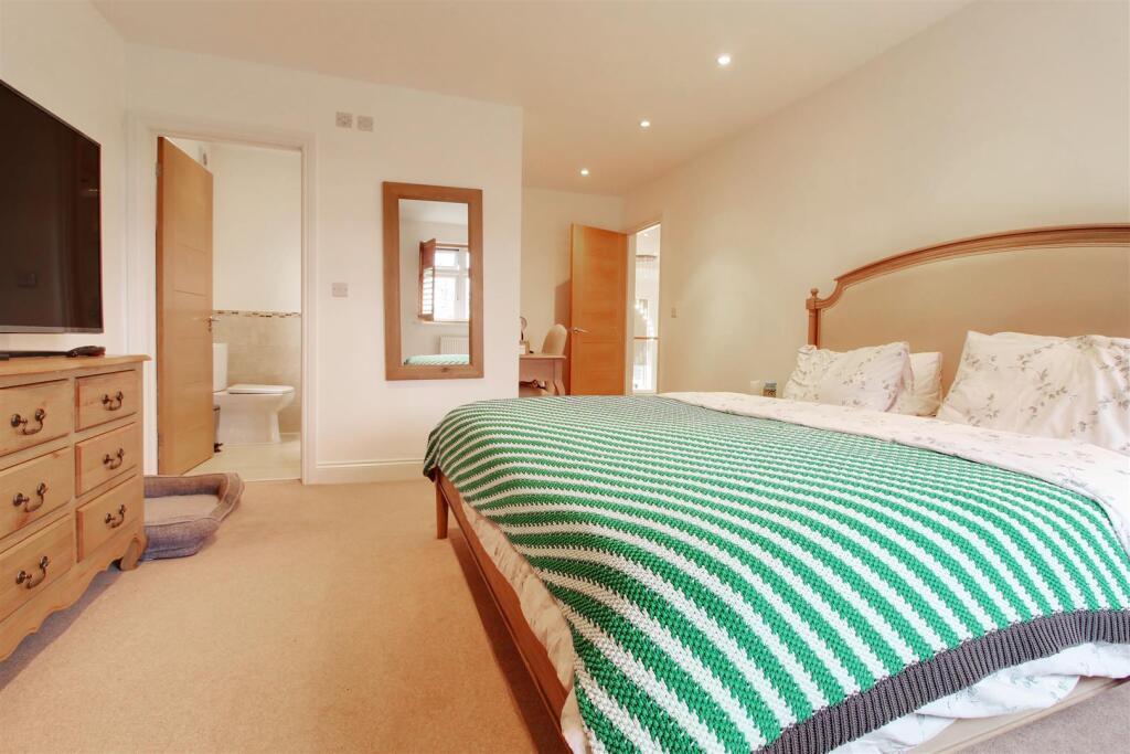 Additional image 9 of Brookmans Avenue, Brookmans Park