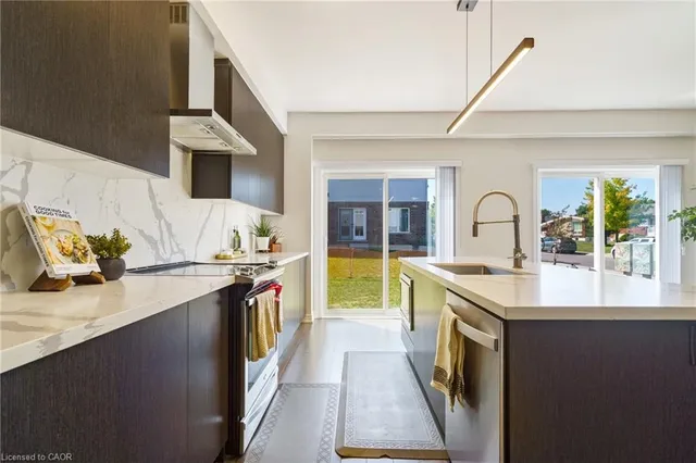 Additional image 11 of 60 Bobolink Rd