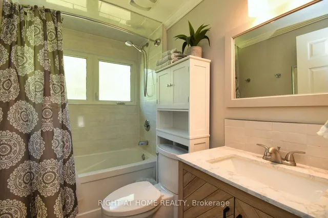 Additional image 25 of 3224 Twin Oaks Cres