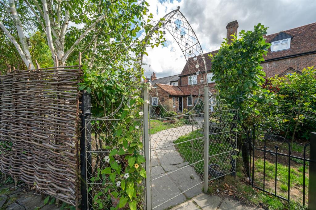 Additional image 36 of Fishpool Street, St. Albans