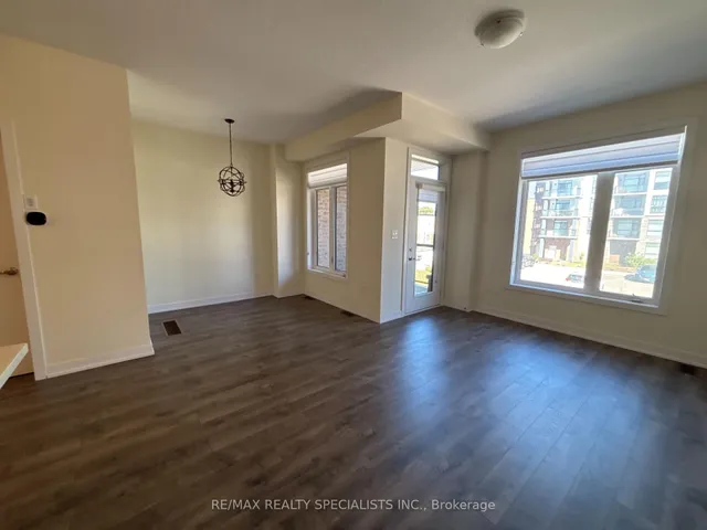 Additional image 11 of 590 North Service Rd Unit 135