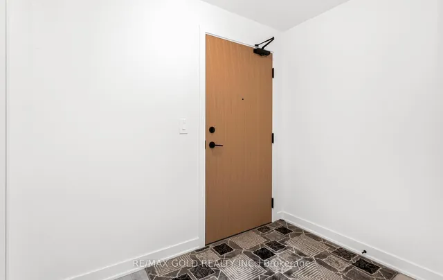 Additional image 8 of 1440 Clarriage Crt Unit 607