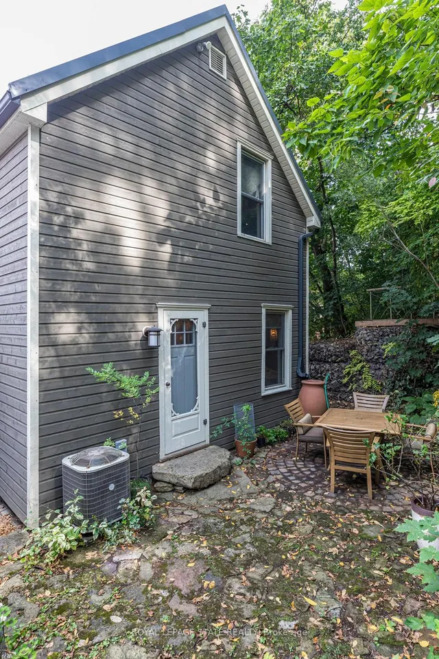 Additional image 37 of 210 Charlton Ave