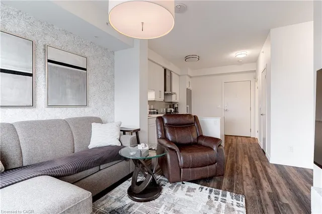 Additional image 11 of 2087 Fairview St Unit 2101