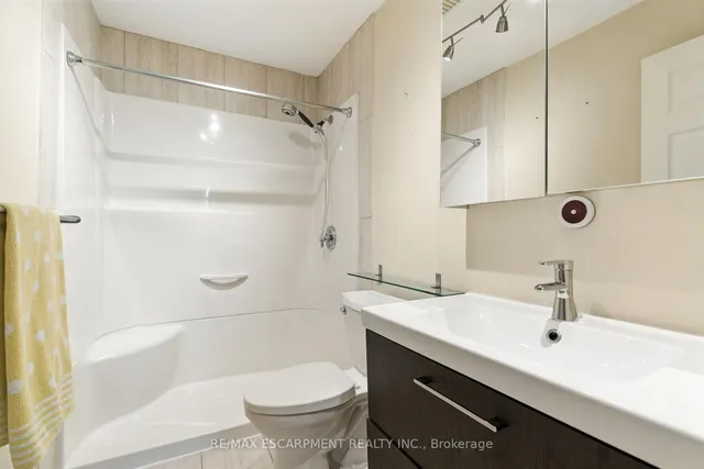 Additional image 17 of 1245 Stephenson Dr Unit 16