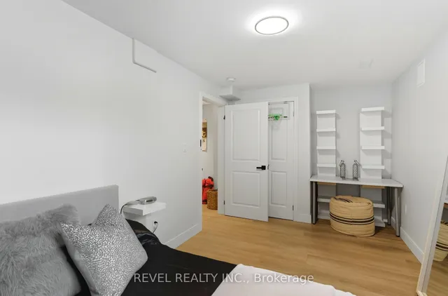 Additional image 31 of 390 Gosford Cres