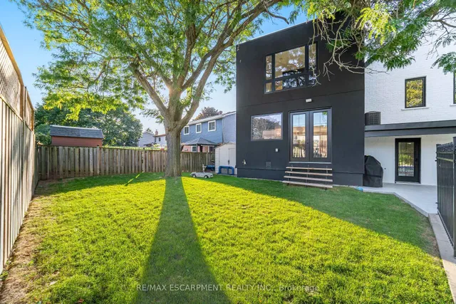 Additional image 41 of 772 Banting Crt