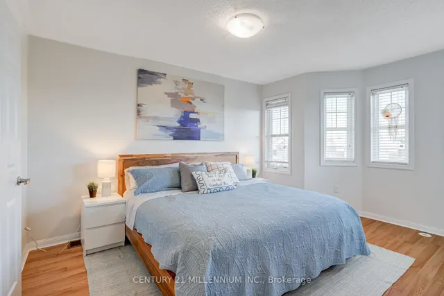 Additional image 23 of 914 Ambroise Cres