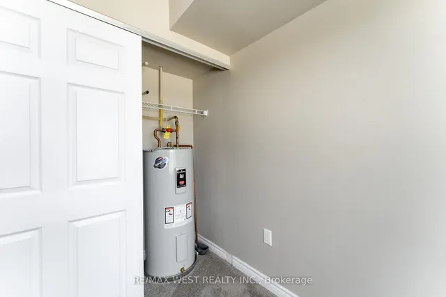 Additional image 15 of 716 Main St Unit 910