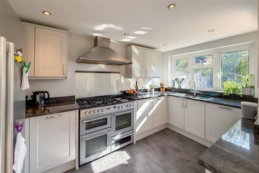 Additional image 3 of Bloomfield Road, Harpenden, Hertfordshire, AL5