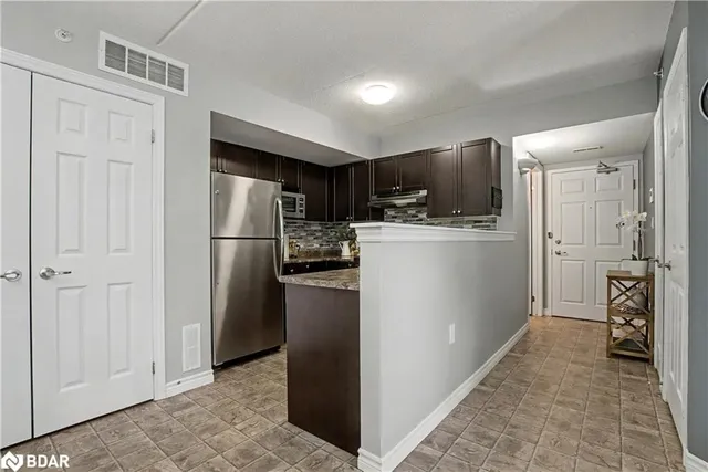 Additional image 14 of 1380 Main St Unit 204