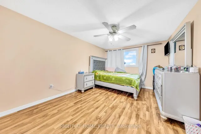 Additional image 31 of 1460 Garth St Unit 6