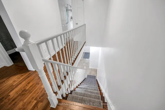 Additional image 32 of 26 Moss Blvd Unit 19