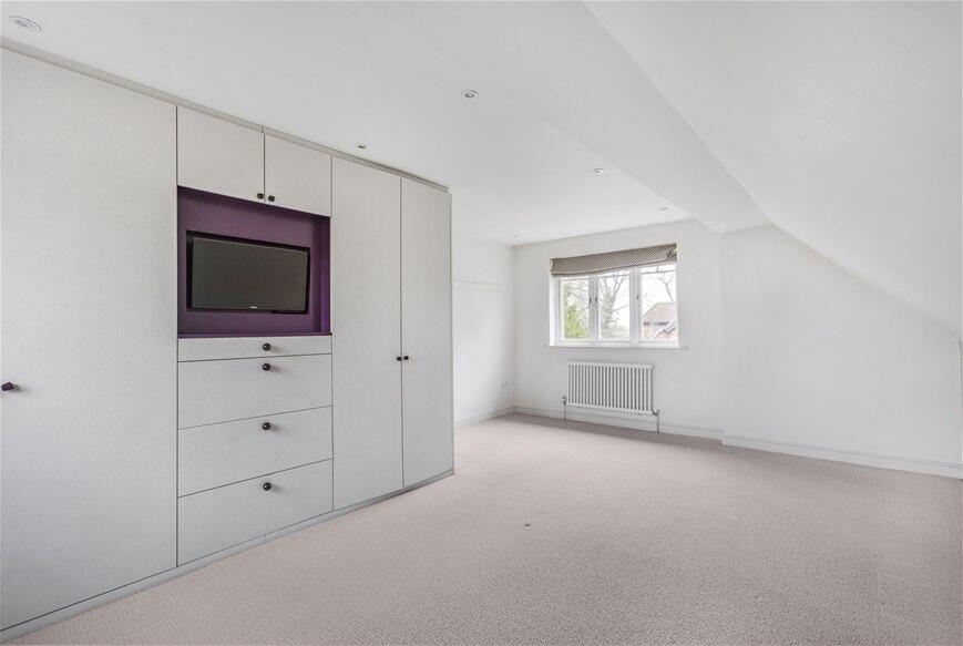 Additional image 13 of Roundwood Park, Harpenden, AL5