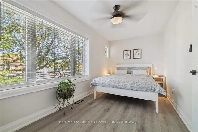 Additional image 20 of 15 Ottawa St