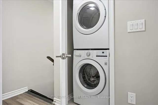 Additional image 32 of 1569 Denison Pl