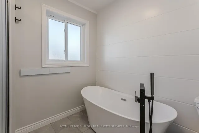 Additional image 28 of 209 Portage Lane