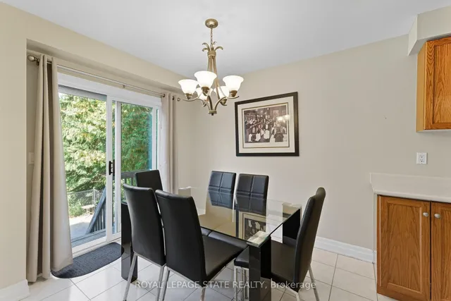 Additional image 12 of 27 Glenhollow Dr