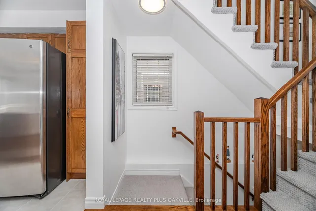 Additional image 8 of 1248 Guelph Line Unit 5