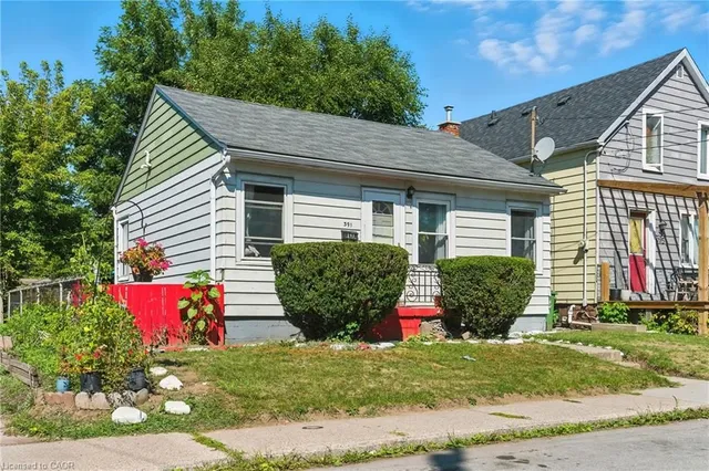 Additional image 3 of 391 Fairfield Ave