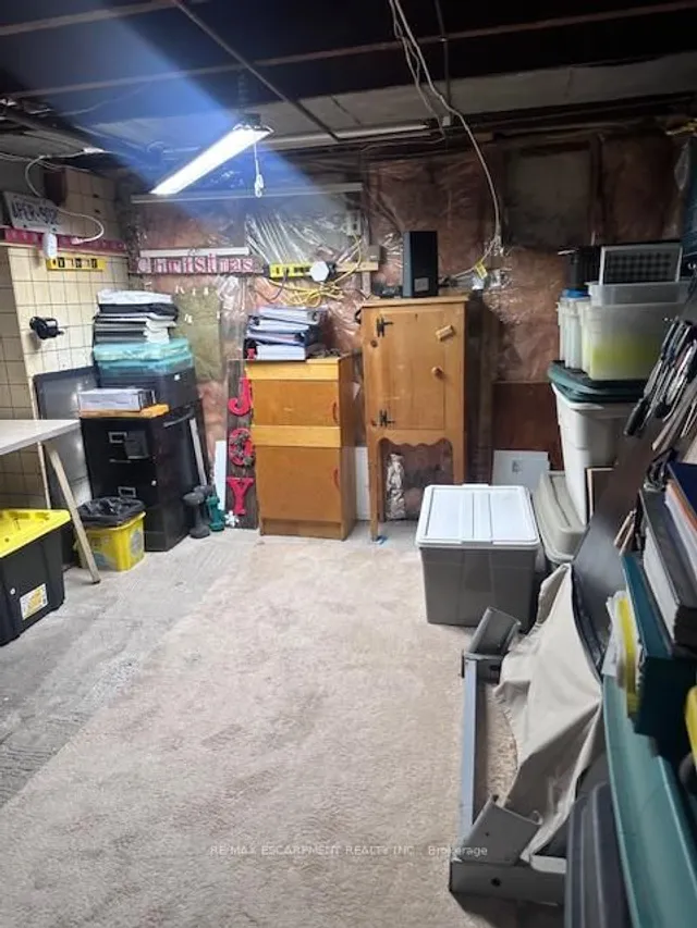 Additional image 27 of 84 Barons Ave